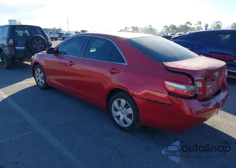 2007 Toyota Camry Le z USA, uszkodzony, nr VIN 4T1BE46K87U183916